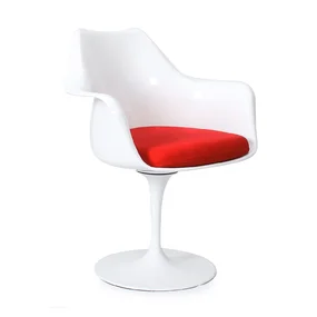 Стул Eero Saarinen Tulip Armchair, красная подушка